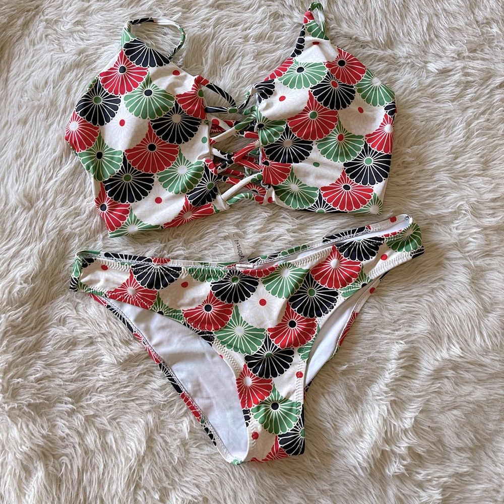 ‼️2 for $10‼️Geo Patterned Bikini Set